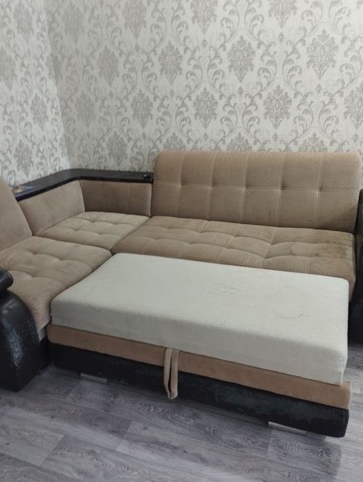 Продам диван, б/у