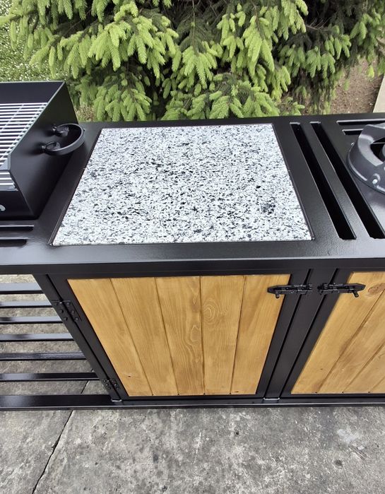 Ansamblu gratar cu arzator si blat de lucru