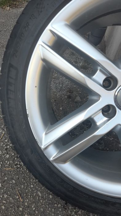 Джанти с гуми за Ауди 18 цола.