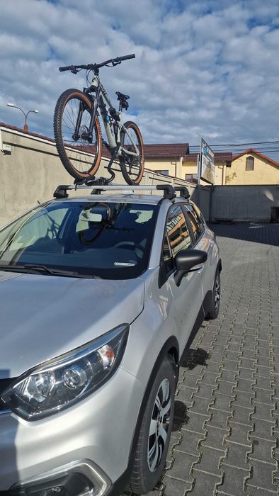 Vând Bare transversale Thule Edge Clamp Silver pentru Renault Captur