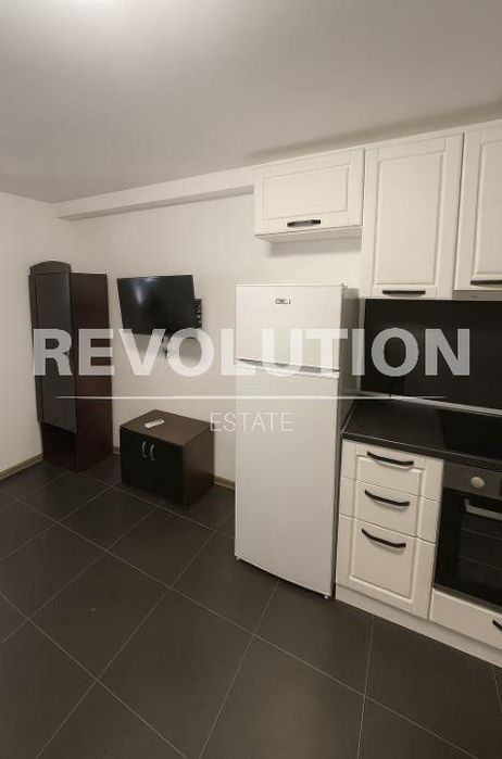 Дава се под наем Двустаен апартамент в Варна, Окръжна болница - 48 кв.м за 400 € - Снимка #1