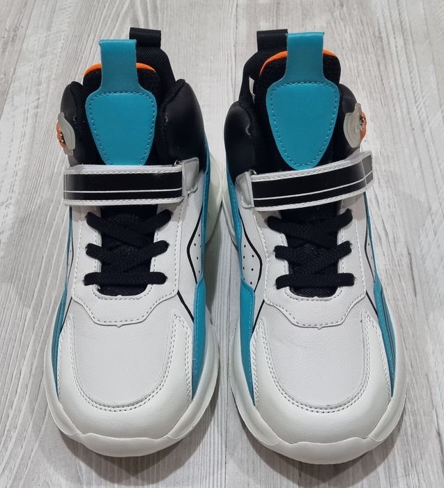 Adidasi băieți nr 38