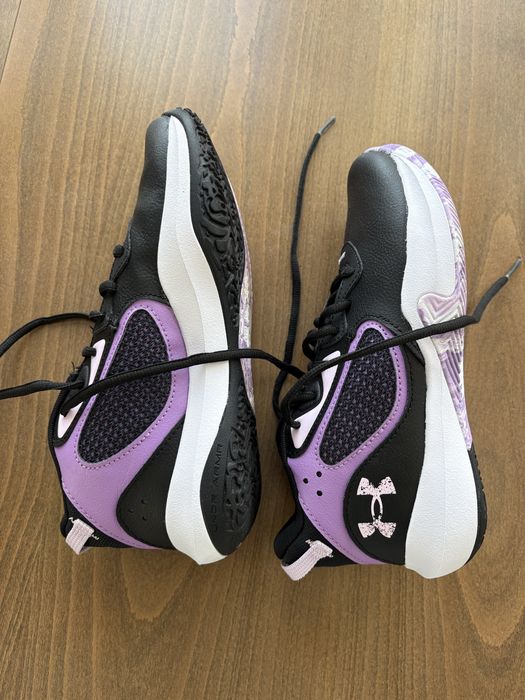 Маратонки  under armour