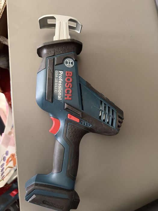 Ferastrau sabie Bosch GSA 18 V Li C