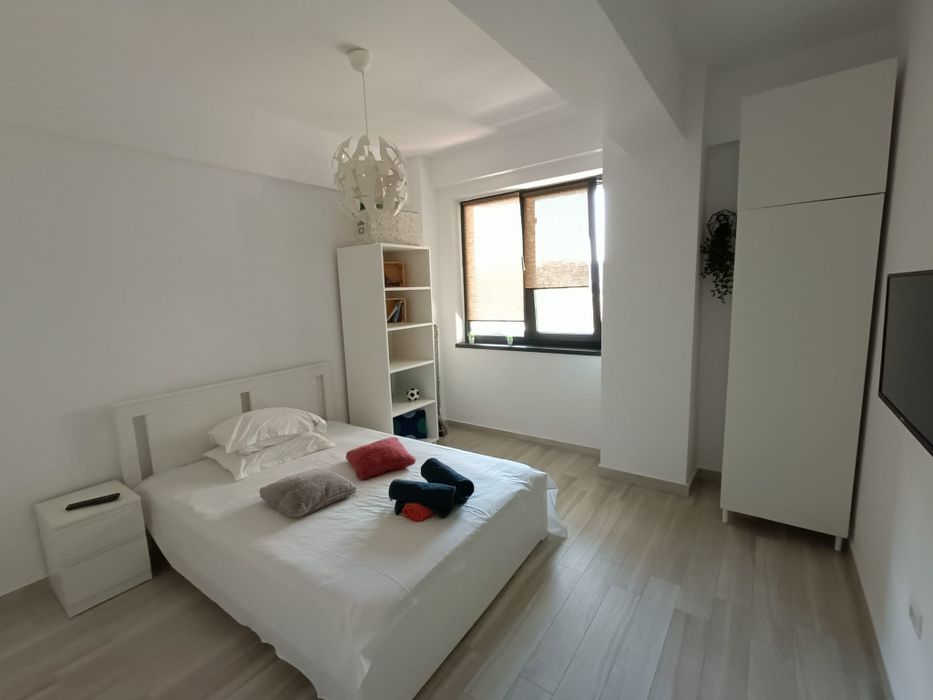 Închiriez apartament pe perioada nedeterminată