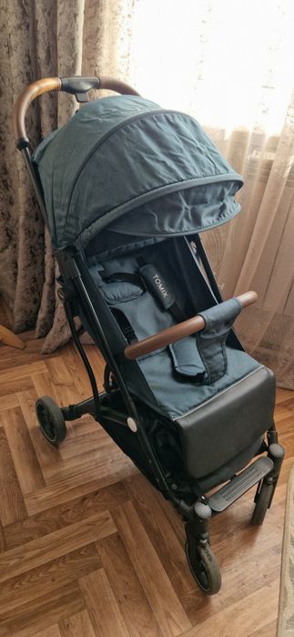 Продам коляску Tomix