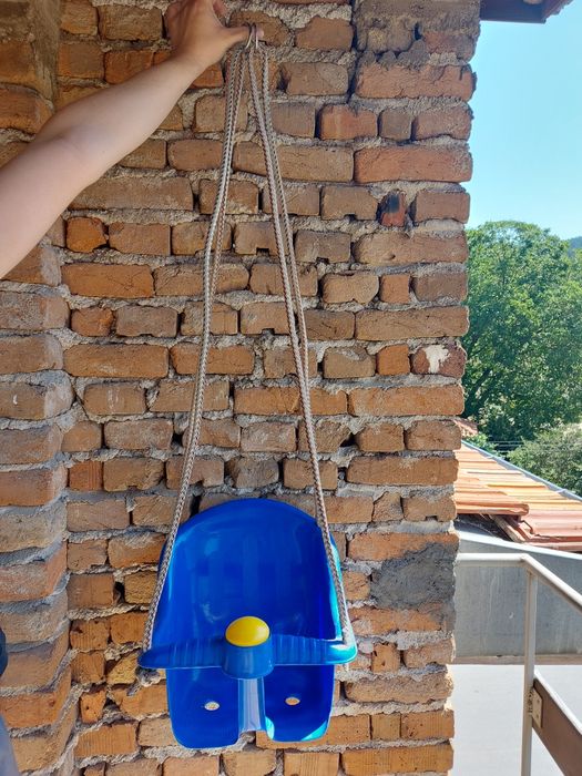 Детска люлка за двор