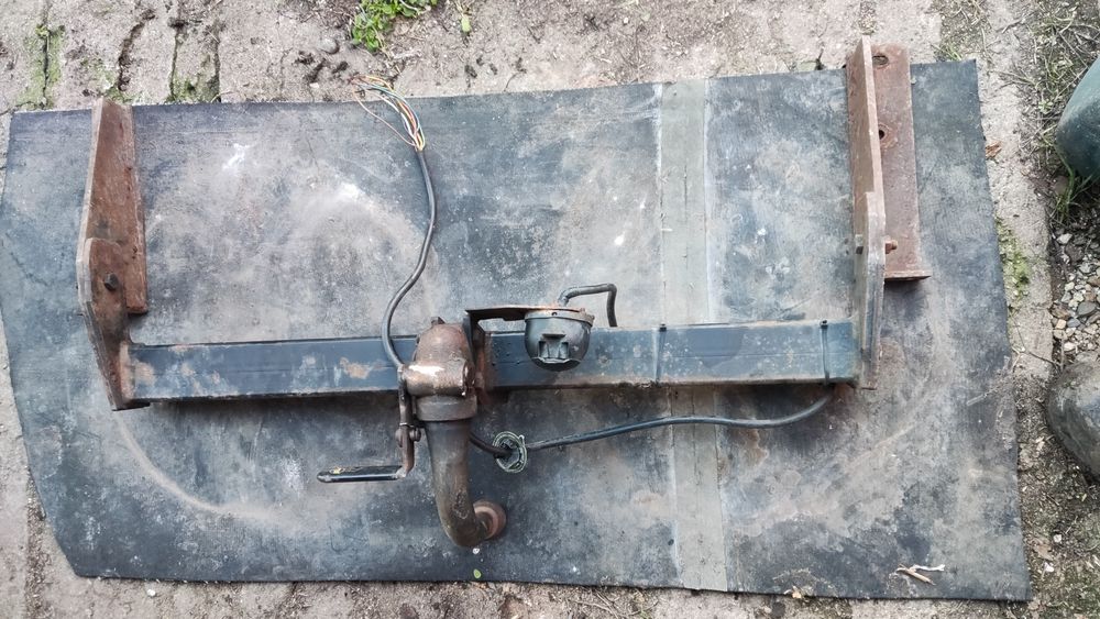 Теглич,  патерица- 15 цола, дросел и педал на газта за Пежо 307