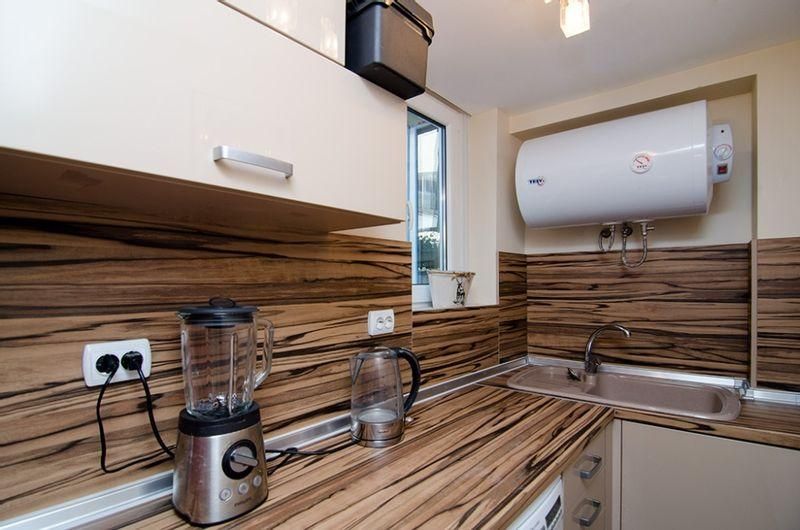 Дава се под наем Къща в Варна, Базар Левски - 100 кв.м за 775 € - Снимка #17