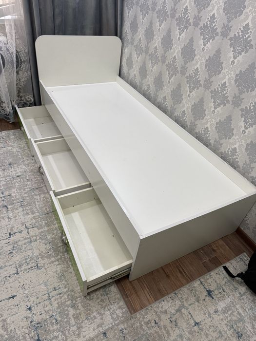 Продам две кровати отличного качества