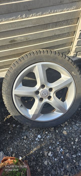 Vând jante + cauciucuri All season (iarna/ vară)!  Dimensiuni 225/45 R17 cauciucurile sunt noi !