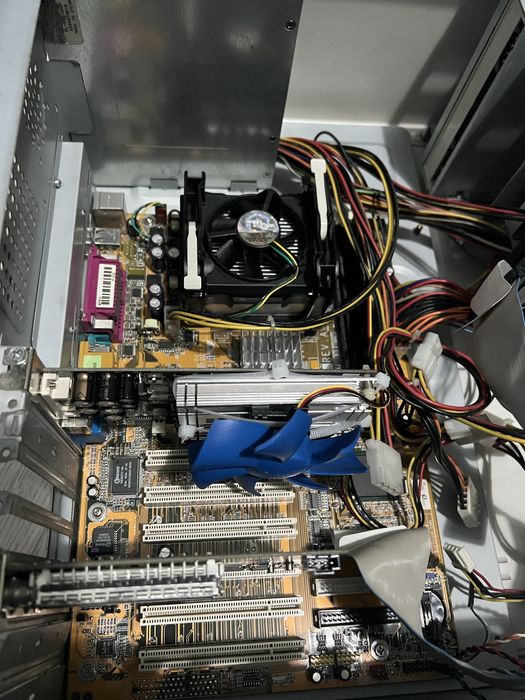 Ретро ПК (478 socket) начала 2000-х