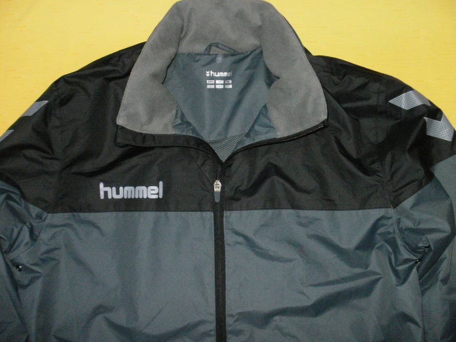 HUMMEL оригинална нова мъжка ветровка L