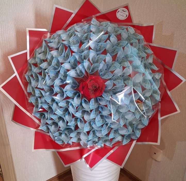 Денежный букет на заказ