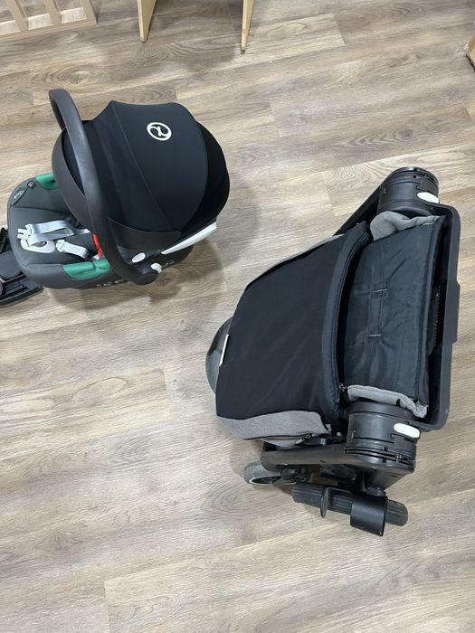 Автокресло Cybex +переходники