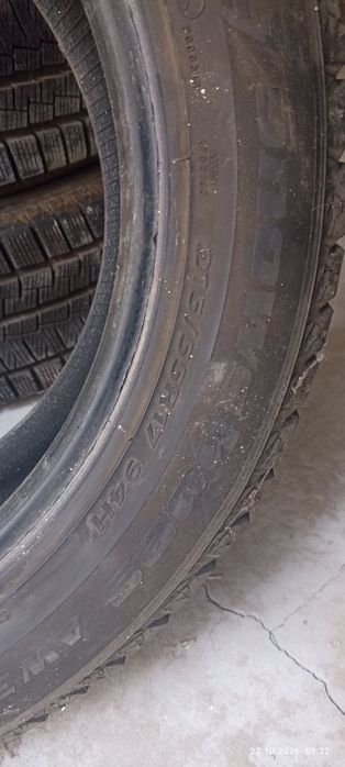 Зимные шины размері 215*55*R17
