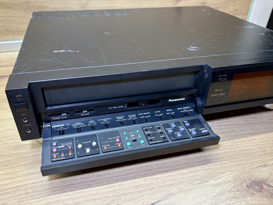 Видео S-VHS Panasonic NV-FS90 HQ Hi Fi stereo – за ремонт