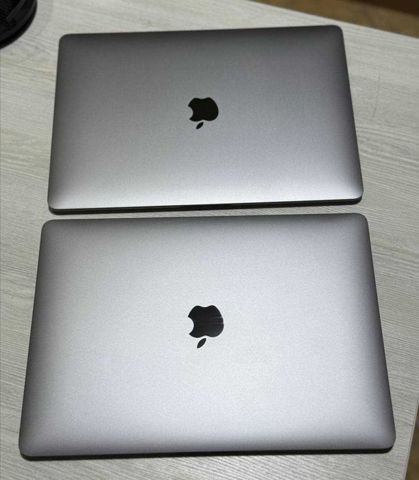 MacBook Air space grey 13.3 Inch 2K Retina Chip M1 CPU 8 8GB/128GB 96%