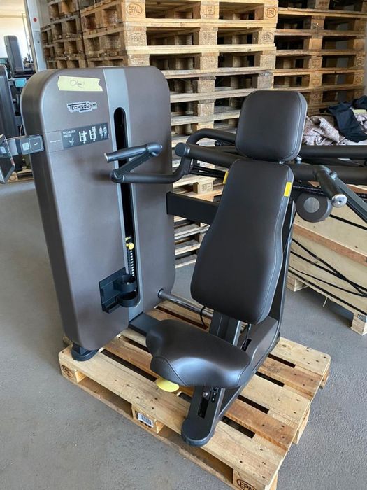 Depozit Technogym Artis Brasov