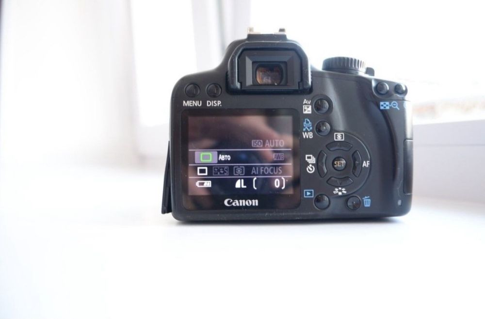 Фотоаппарат Canon EOS 1000D