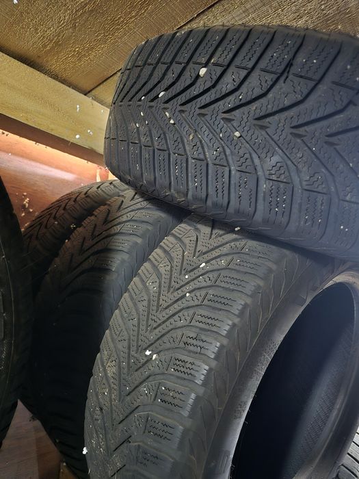 Set 4 anvelope/cauciuc/roti 195/65R15 (iarna)