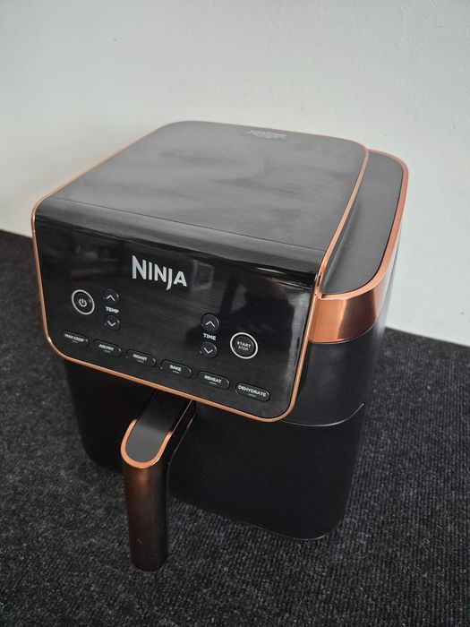 Friteuza air fryer cu aer cald Ninja MAX PRO AF180EUCP
