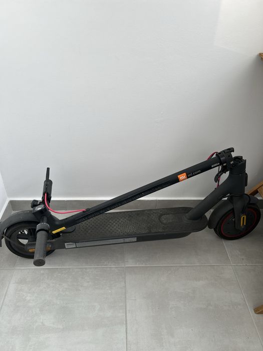 Trotineta electrica Xiaomi Mi Electric Scooter Pro 2