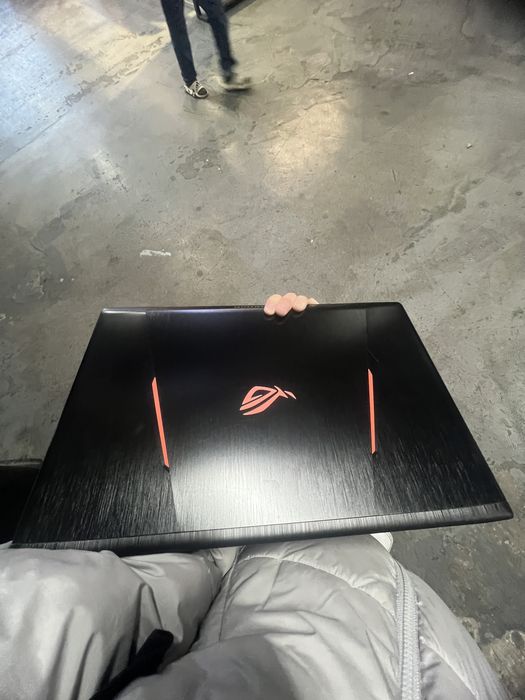 ASUS ROG STRIX GL753V игровой ноут