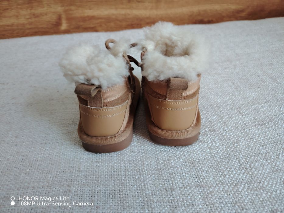 Детски боти цвят камил