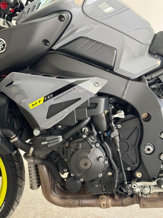Yamaha MT10 Touring Edition