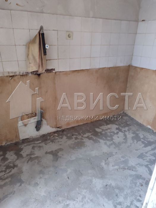 Продава се Тристаен апартамент в София, Света Троица - 103 кв.м за 1535 €/кв.м - Снимка #1