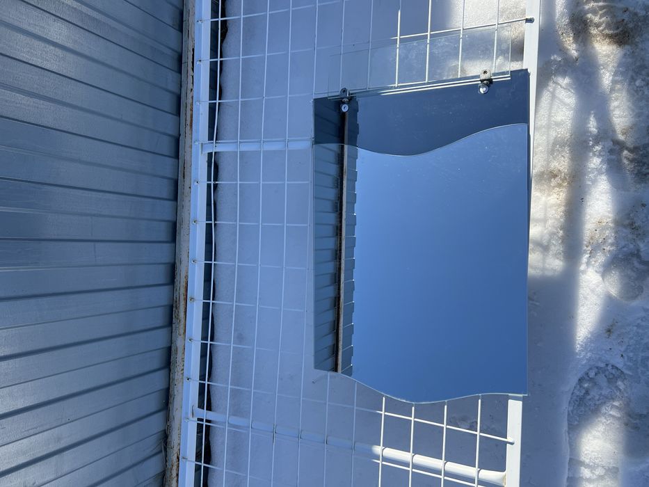 Зеркало с подставкой