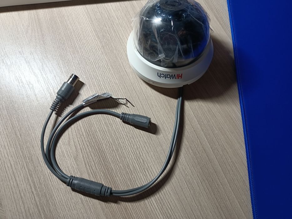 Камера видеонаблюдения HiWatch, новая!