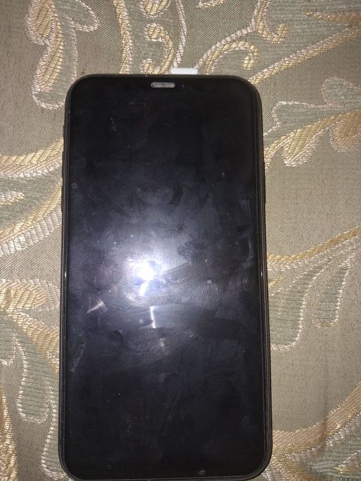 Iphone 11 128g .