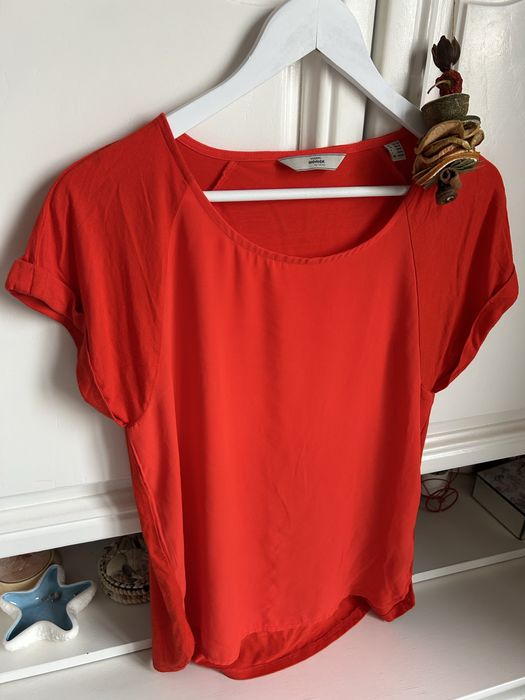 Tricou S, nou, nepurtat