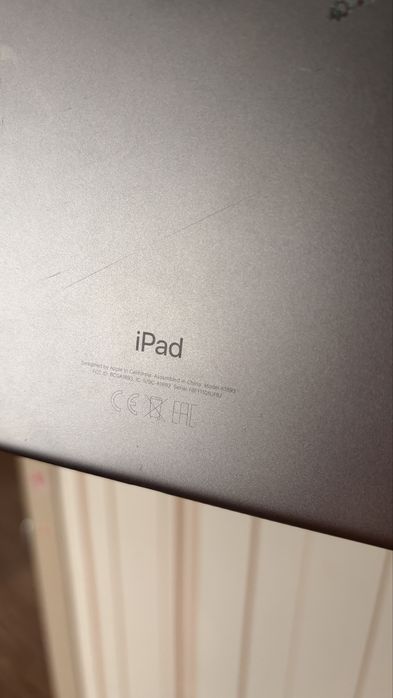 Apple ipad 2018 (нужна замена экрана)