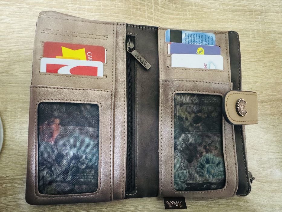 Дамско портмоне от естествена кожа Anekke