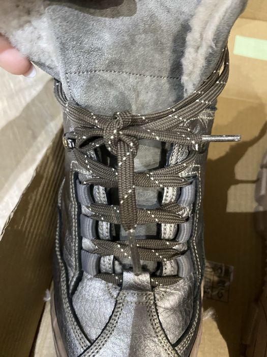 Продам зимние ботинки Италия