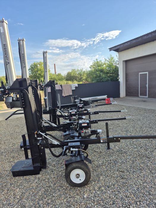 Crepatoare despicatoare spargatoare lemne la tractor electrice pe benzina