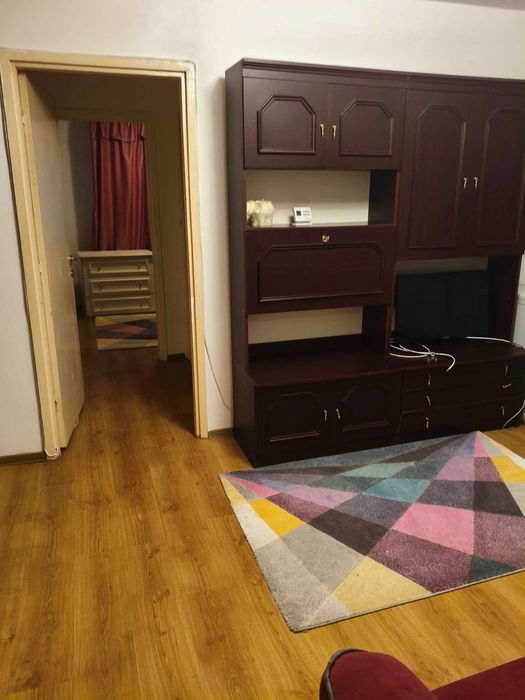 Inchiriez apartament cu 2 camere