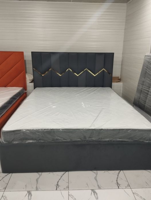 spalniy spalni kravat karavot  nalichida sotiladi