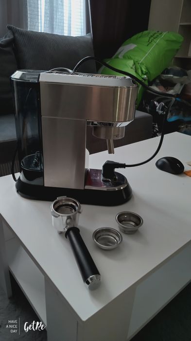 Кафе машина DeLonghi Dedica