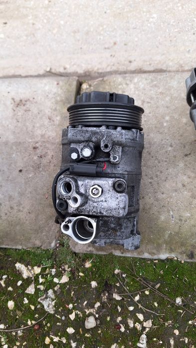 Динамо , компресор ,разпределителен вал и др.