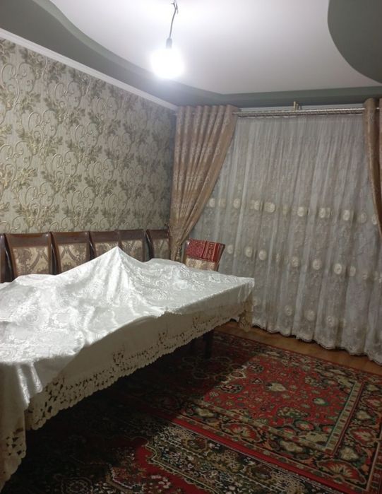 Чиланзар 19квартол продаётся квартира 4/1/4.В доль дороги.Ипотека