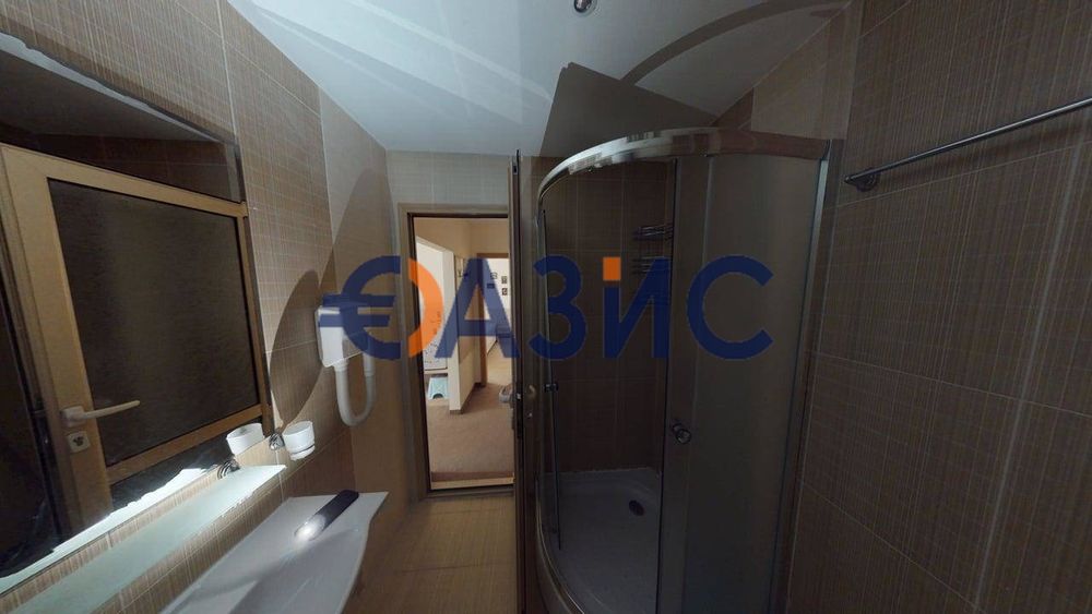 Продава се Двустаен апартамент в к.к. Слънчев бряг - 63 кв.м за 559 €/кв.м - Снимка #4
