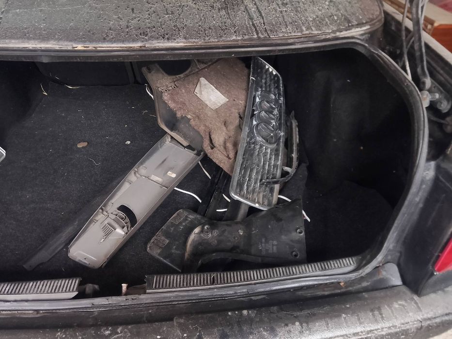 Срочно продам Ауди б 4