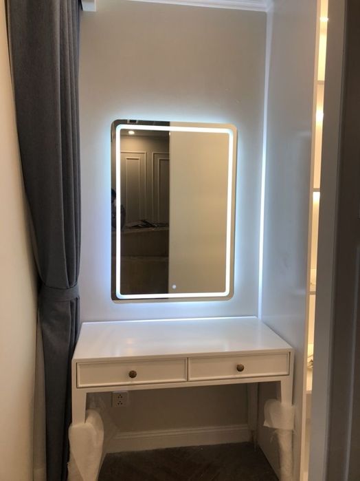 Зеркало с подсветкой