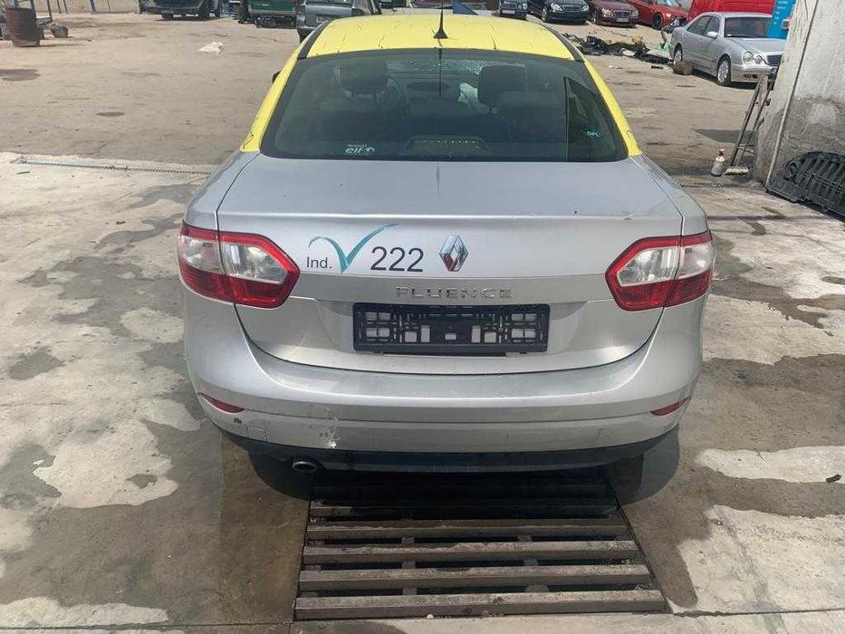 dezmembrez renault Fluence 1.6i/bara spate fluence/usa fata fluence/