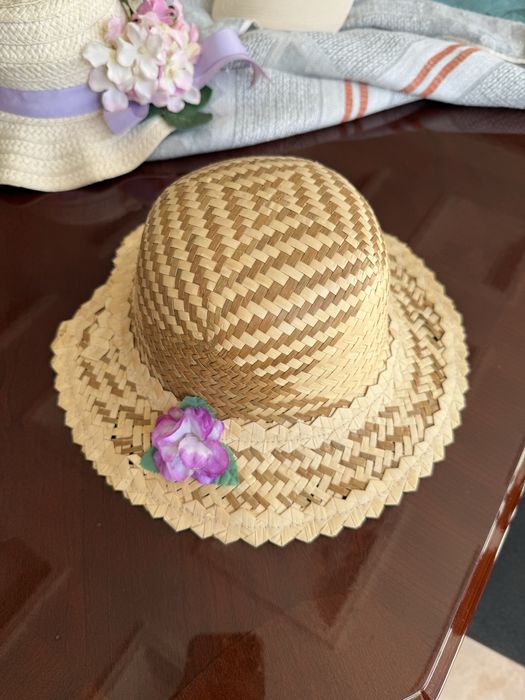 Продам шляпку для девочки из натуральной соломки