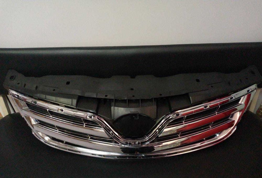 Решетки радиатора и бампера